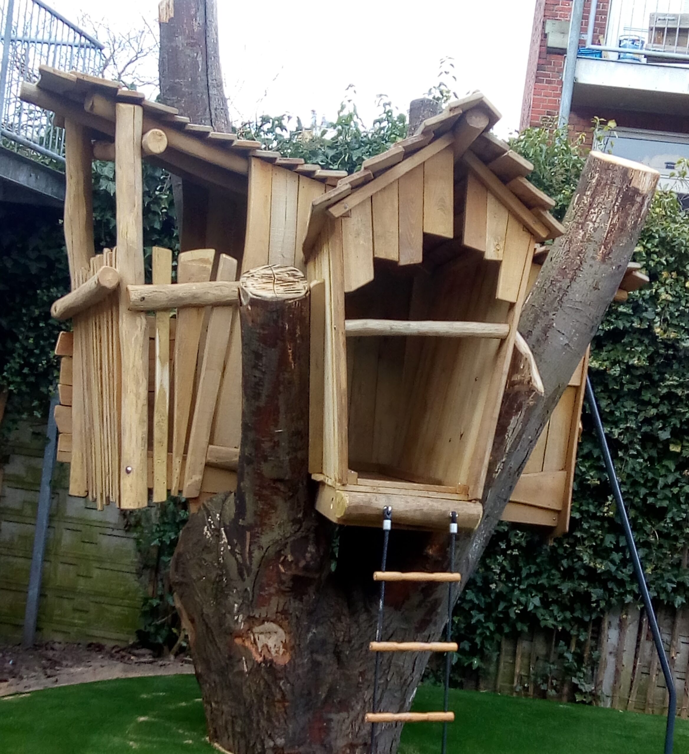 Boomhut van 2Aan2 peuteropvang den haag centrum