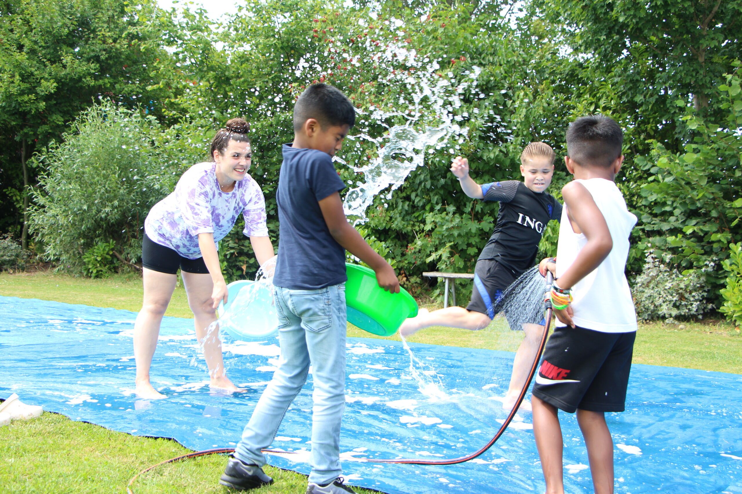 Spelen met water zomerkamp bso