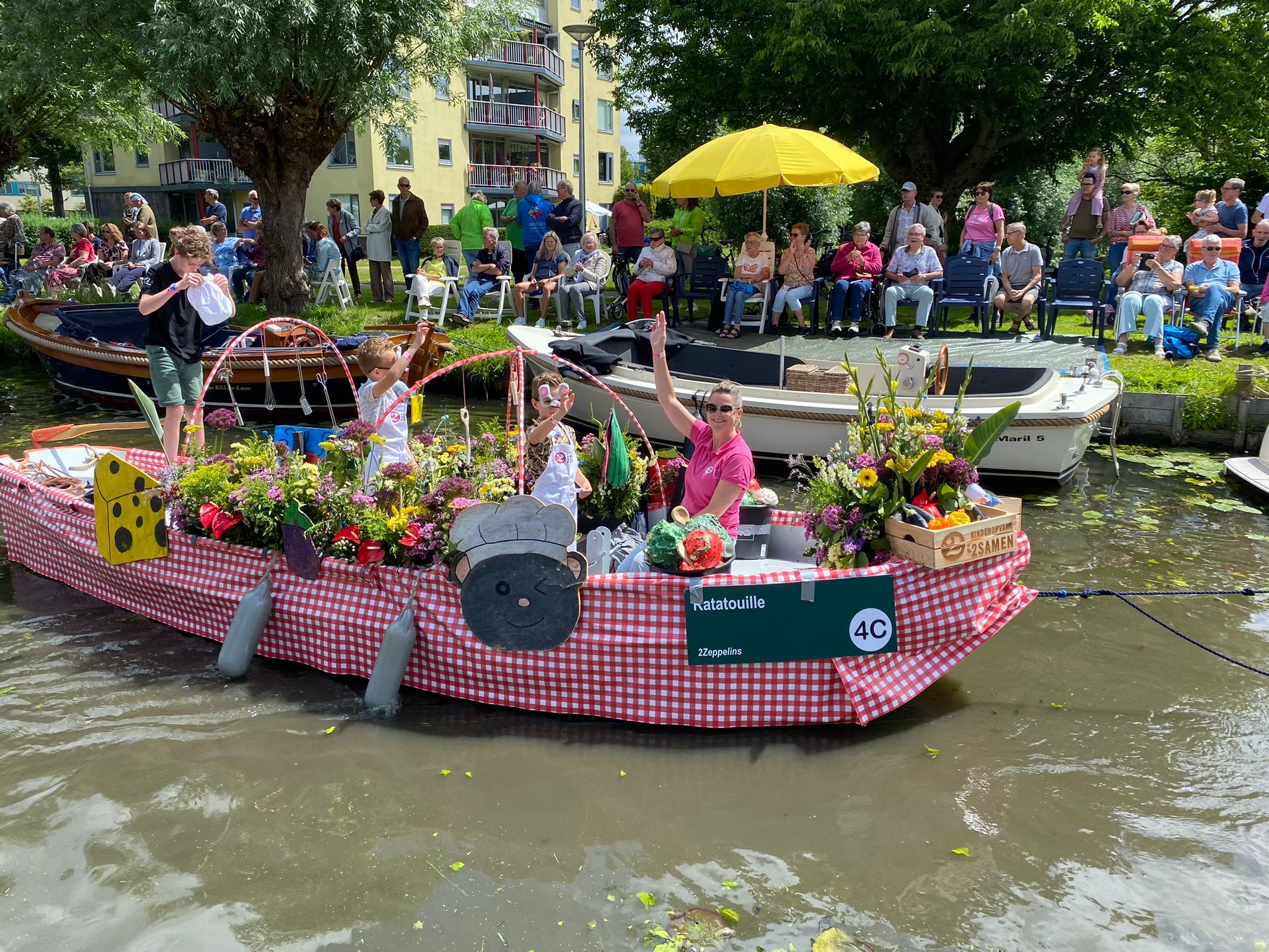 Ratatouilleboot door Westland tijdens Varend Corso Westland 2024